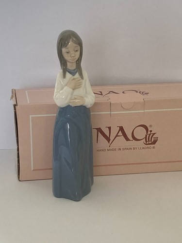 Nao lladro figurine wishful - figurine,