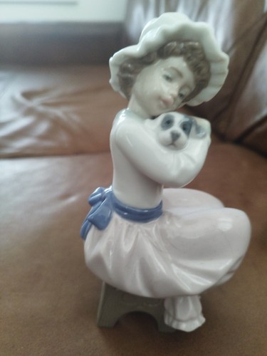 Nao lladro porcelain figurine - lladro,