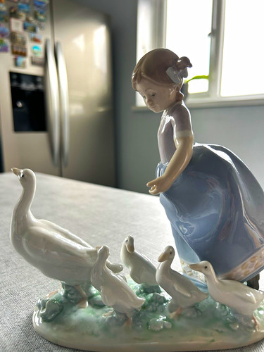 Lladro porcelain girl - lladro,