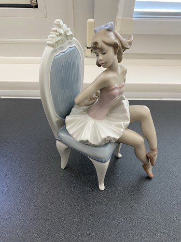 Lladro ballerina sitting - lladro, on