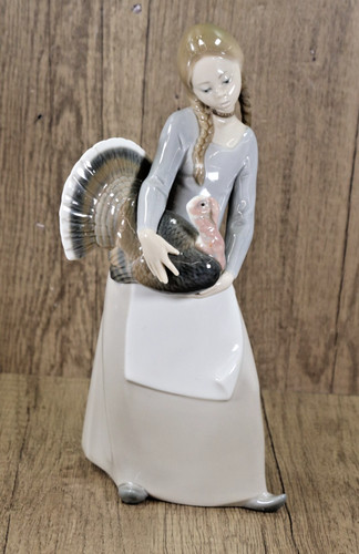 Lladro porcelain figurine - lladro,