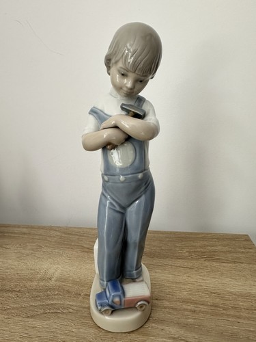 Lladro porcelain figure - porcelain,