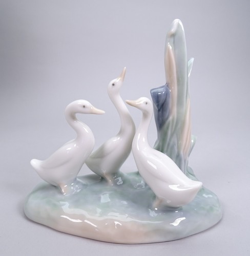 Vintage nao lladro three - by,