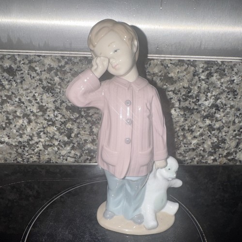 Nao lladro sleepy boy - 👑nao, by