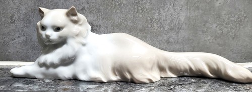 Nao lladro persian angora - lladro,