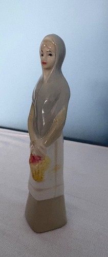 Vintage lladro style porcelain - style,