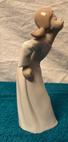 Lladro nao figures - figures, girl