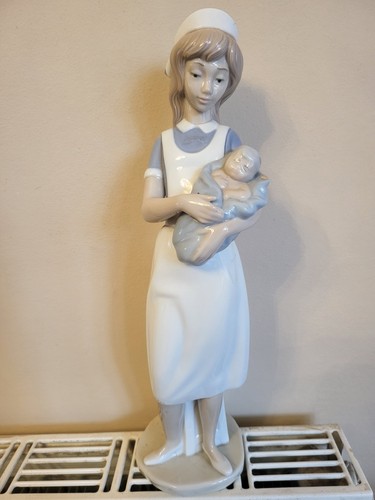 Nao lladro midwifery - lladro,