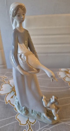 Vintage lladro girl with goose - with,