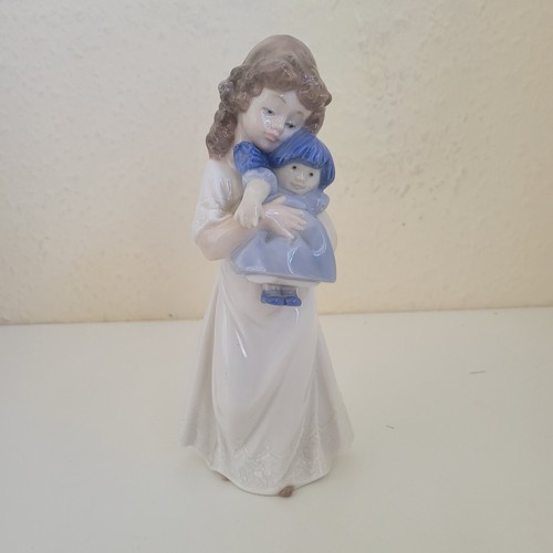 Nao lladro sleepy - we're,