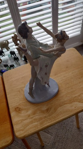 Nao lladro figurine dancing - nao, on