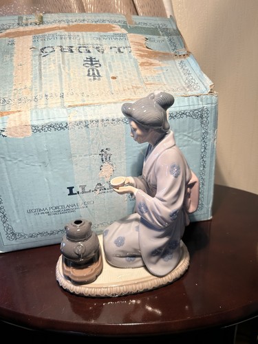 Lladro 5122 august - august, moon