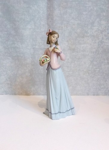 1996 lladro innocence - 1996, in