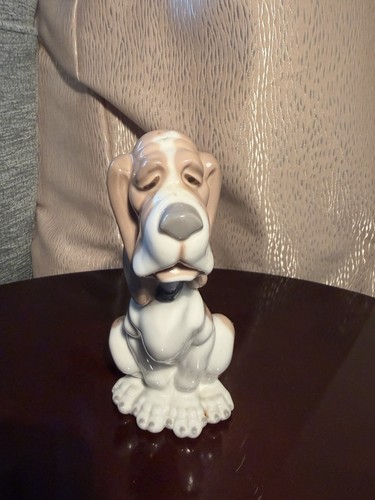 Vintage nao lladro 375 sad - by,
