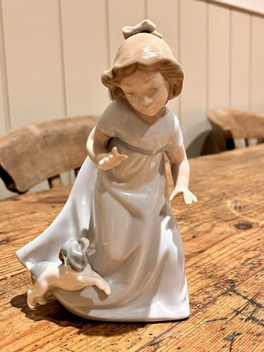 Lladro nao figure - figure, girl