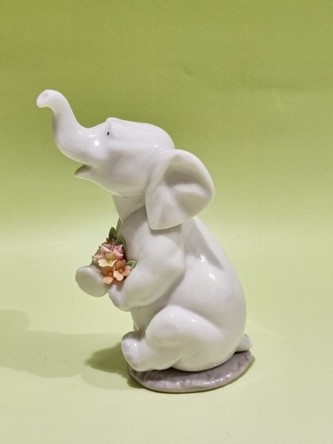 Lladro figurine elephant - lladro,