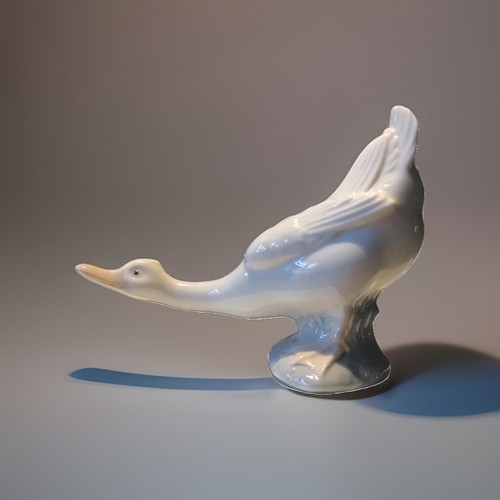 Nao lladro duck goose - by,