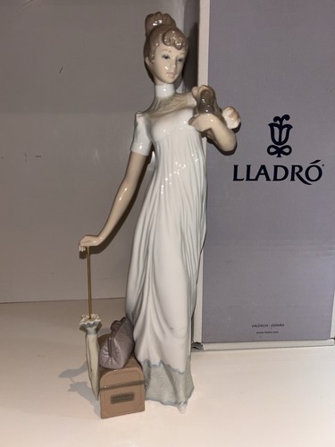 Lladro figurine lady - figurine, dog