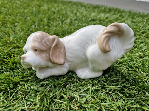 Lladro nao playful puppy - 'playful, puppy'