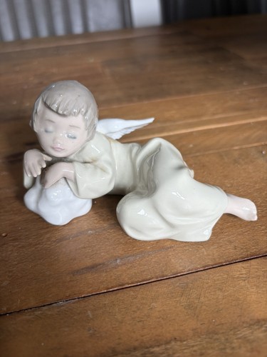 Lladro sleeping angel - lladro, figurine