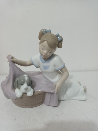 Nao lladro figurine girl - nao, of