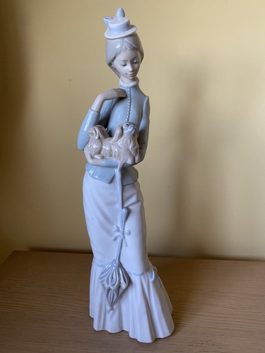 Lladro 4893 walk with - a, the