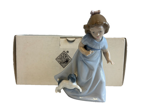 Lladro nao figure - nao,