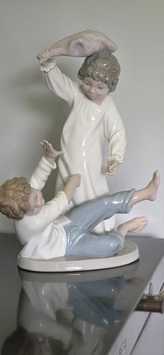 Vintage nao lladro pillow - nao,