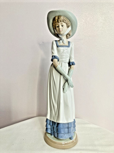 Lladro nao louise figurine - nao, "louise"