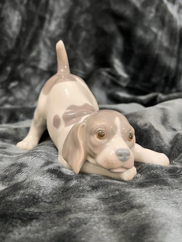 Lladro crouching beagle - lladro,