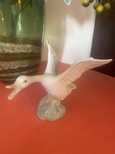 Vintage lladro goose taking - vintage,