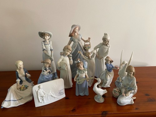 Lladro nao and - and, spanish