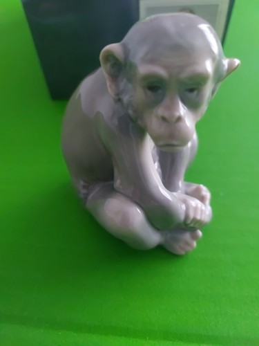 Lladro 5432 monkey - lladro, (miniature)