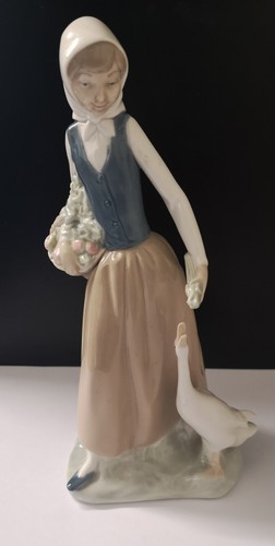 Vintage lladro nao figurine - nao,